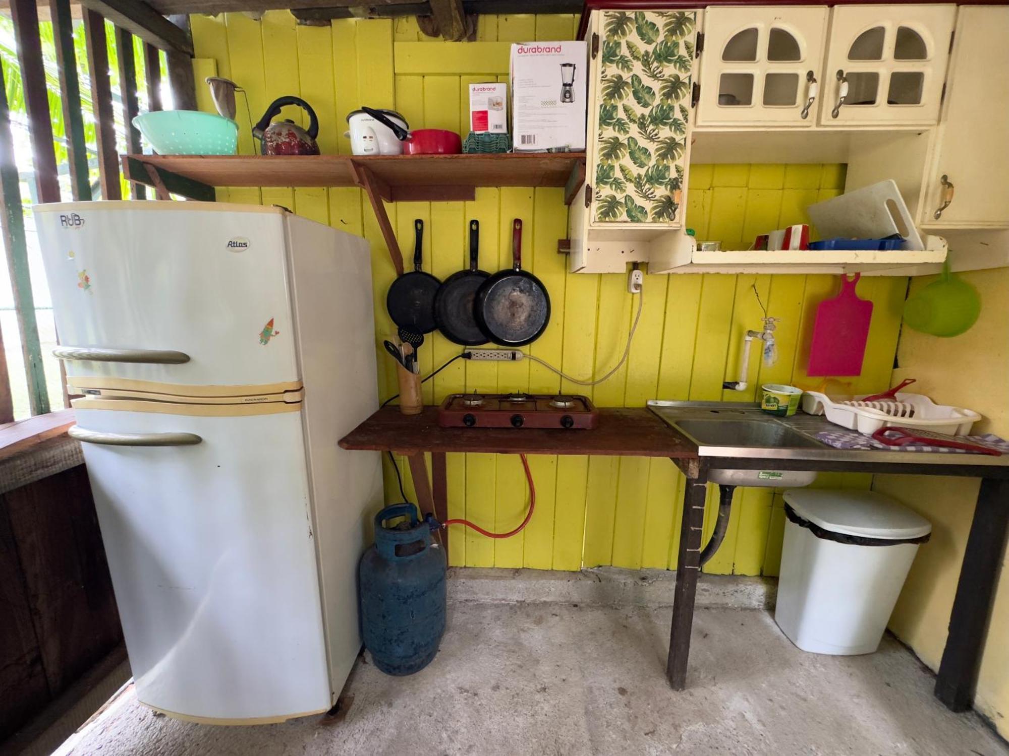 Casa Mamre Vandrerhjem Cahuita Eksteriør bilde