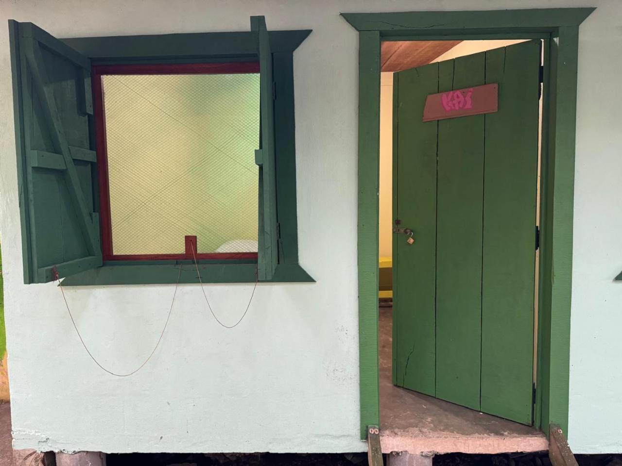 Casa Mamre Vandrerhjem Cahuita Eksteriør bilde